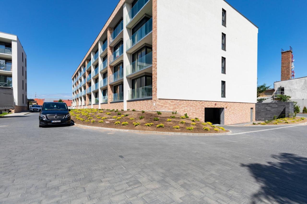 Apartamenty Perlowa Przystan By Noclegi Renters كولوبرزيغ المظهر الخارجي الصورة
